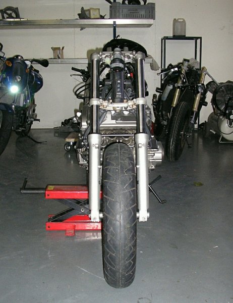 hondacb600metflinkecamberafwijking2.jpg