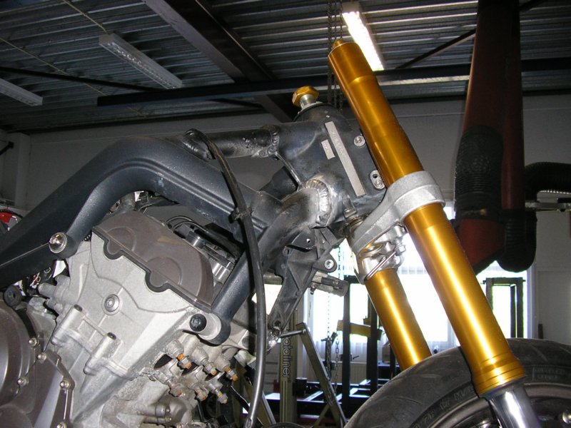 triumph675lichtmetaleframebreukschadehersteld.jpg